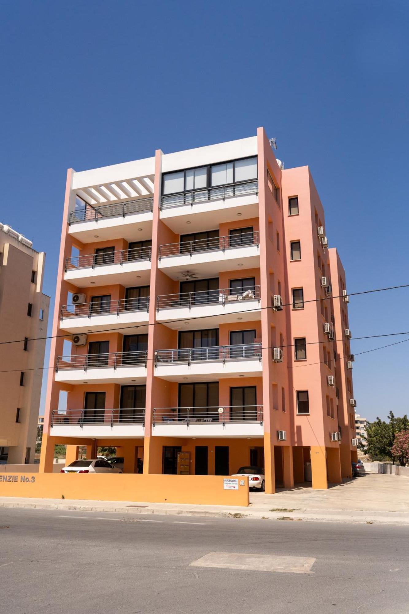 Isabella One Bedroom Larnaca Buitenkant foto