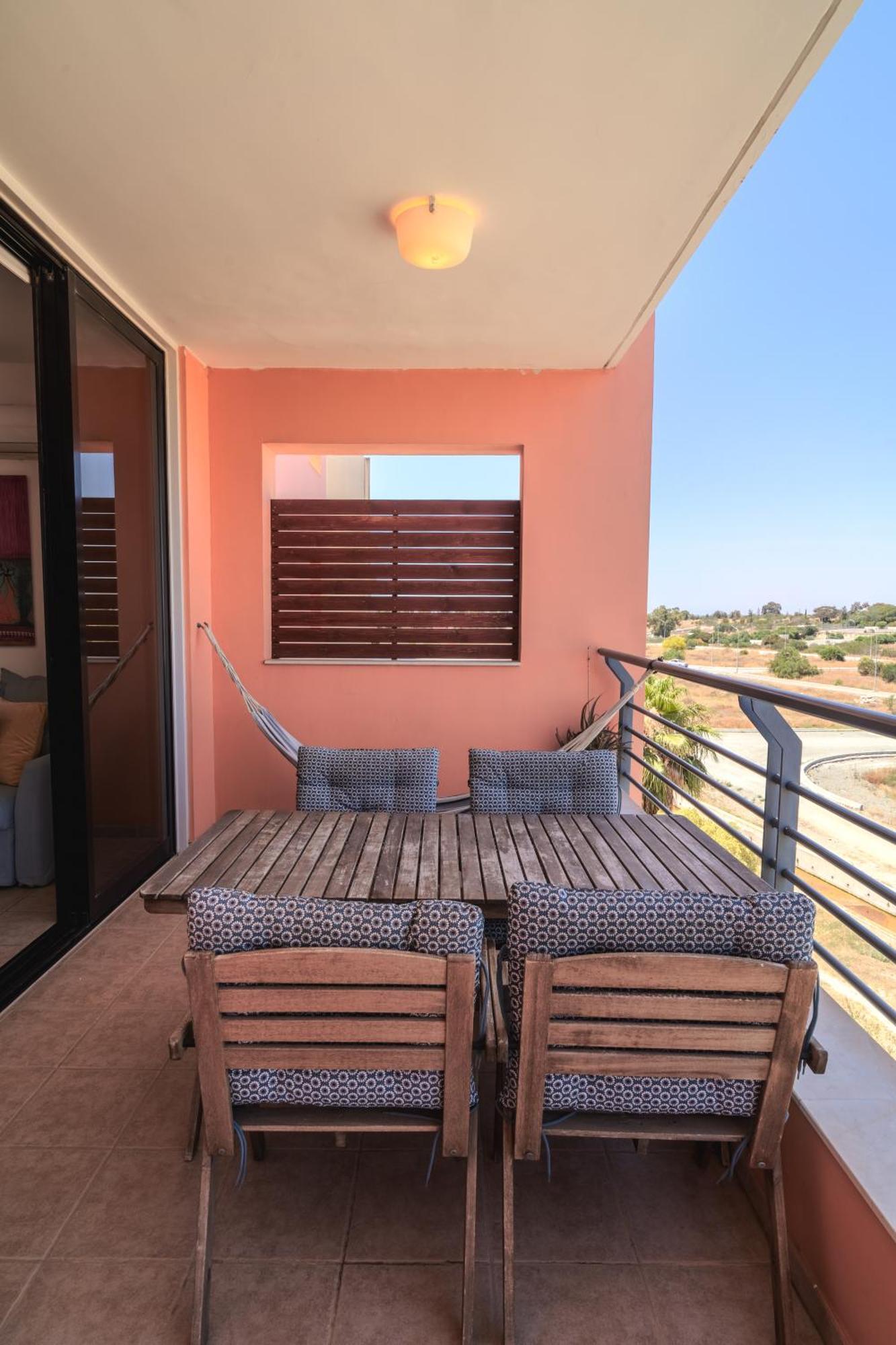 Isabella One Bedroom Larnaca Buitenkant foto